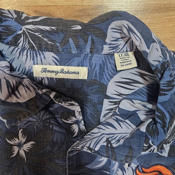 Tommy Bahama NFL Denver Broncos Hawaiian Shirt LT Blue 100% Silk - Picture 4 of 10